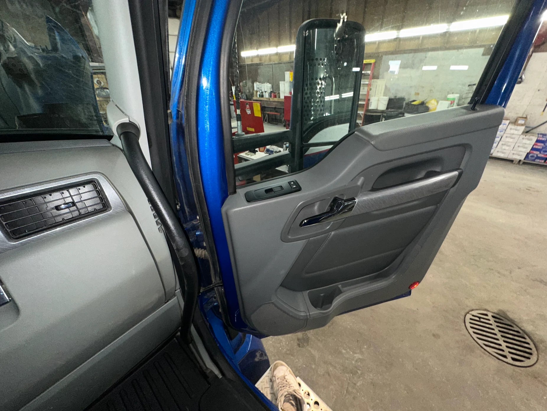 Billings' Leader in Automotive Detail Excellence.  We offer Detailing, Mobile Detailing, Paint Decontamination(Clay Bar), Paint Enhancement (1 Step Rotary Polish), Paint Correction (2+ Step Rotary Polish), Ceramic Coating (1 Year, 2 Year, 5 Year, 10 Year), as well as Monthly Detailing Subscriptions.
